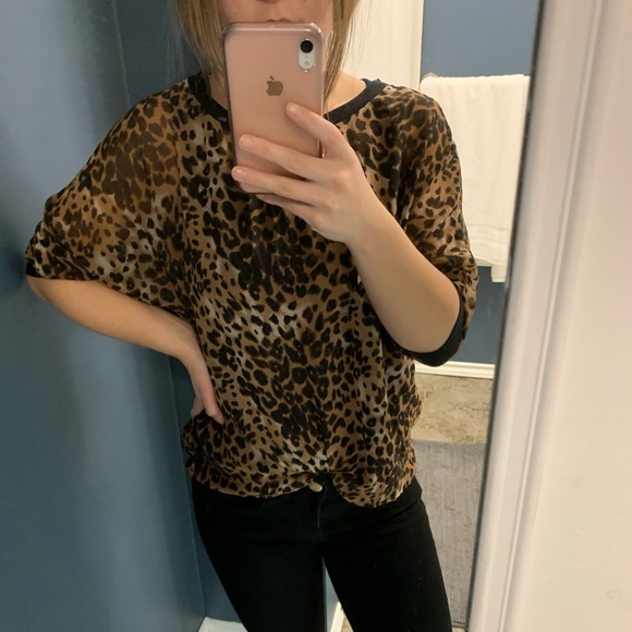 Forever 21 leopard print top - Picture 4 of 5